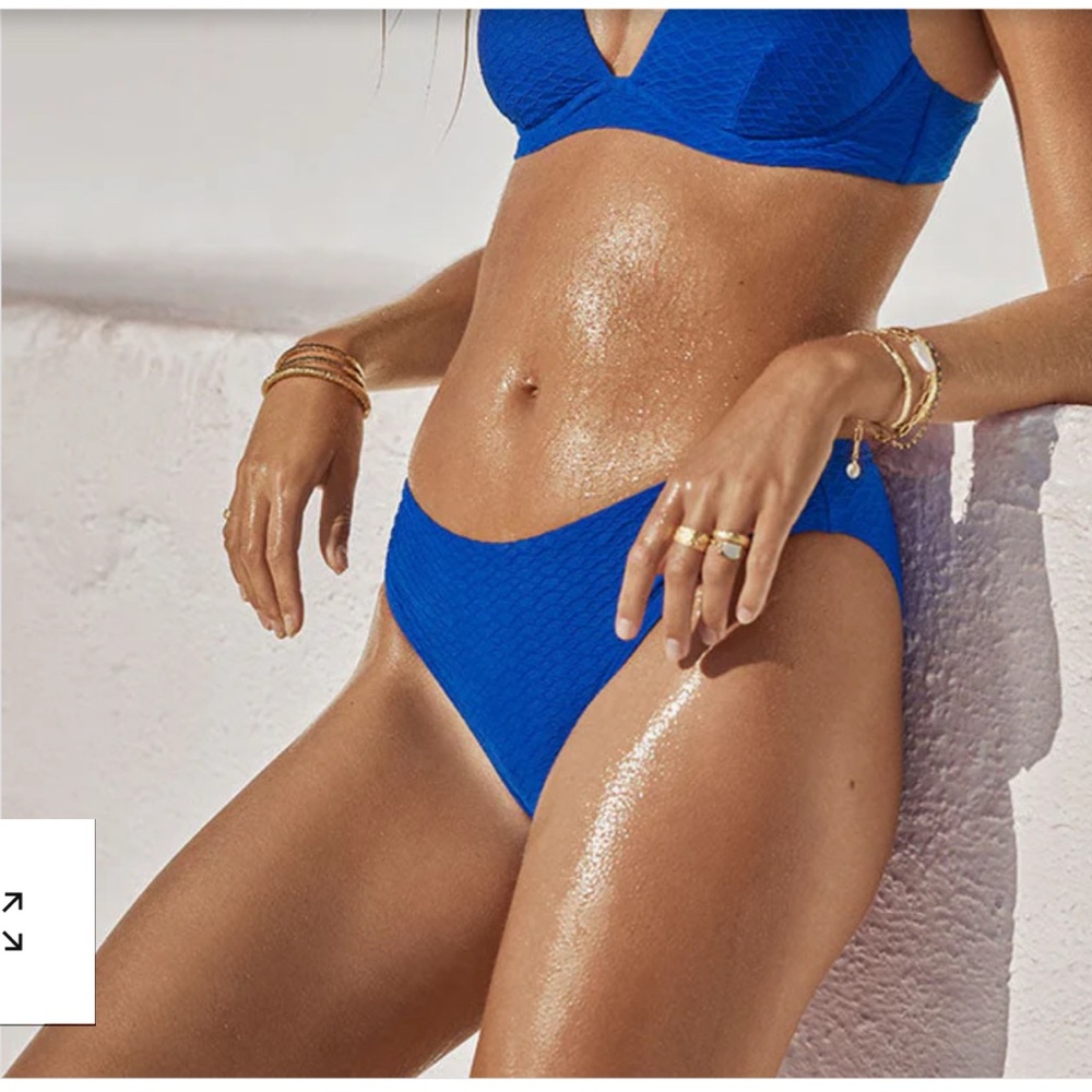 Sea level bikini